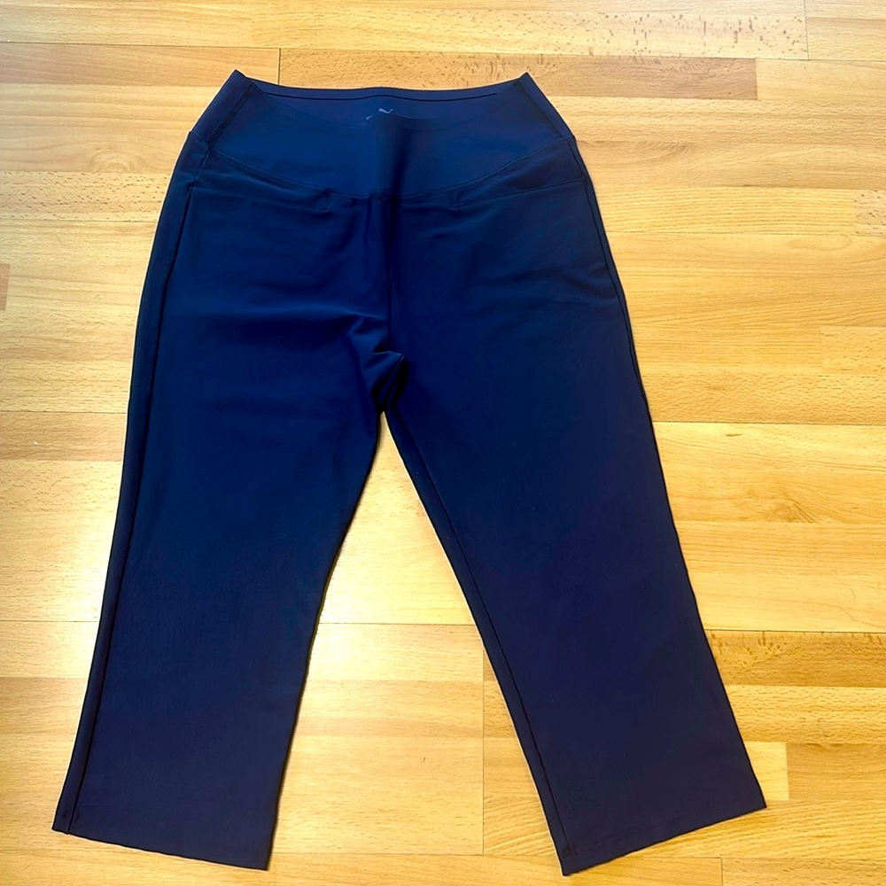 PWRSHAPE 20" Capri Golf Pant Puma Med Navy Blue NWOT